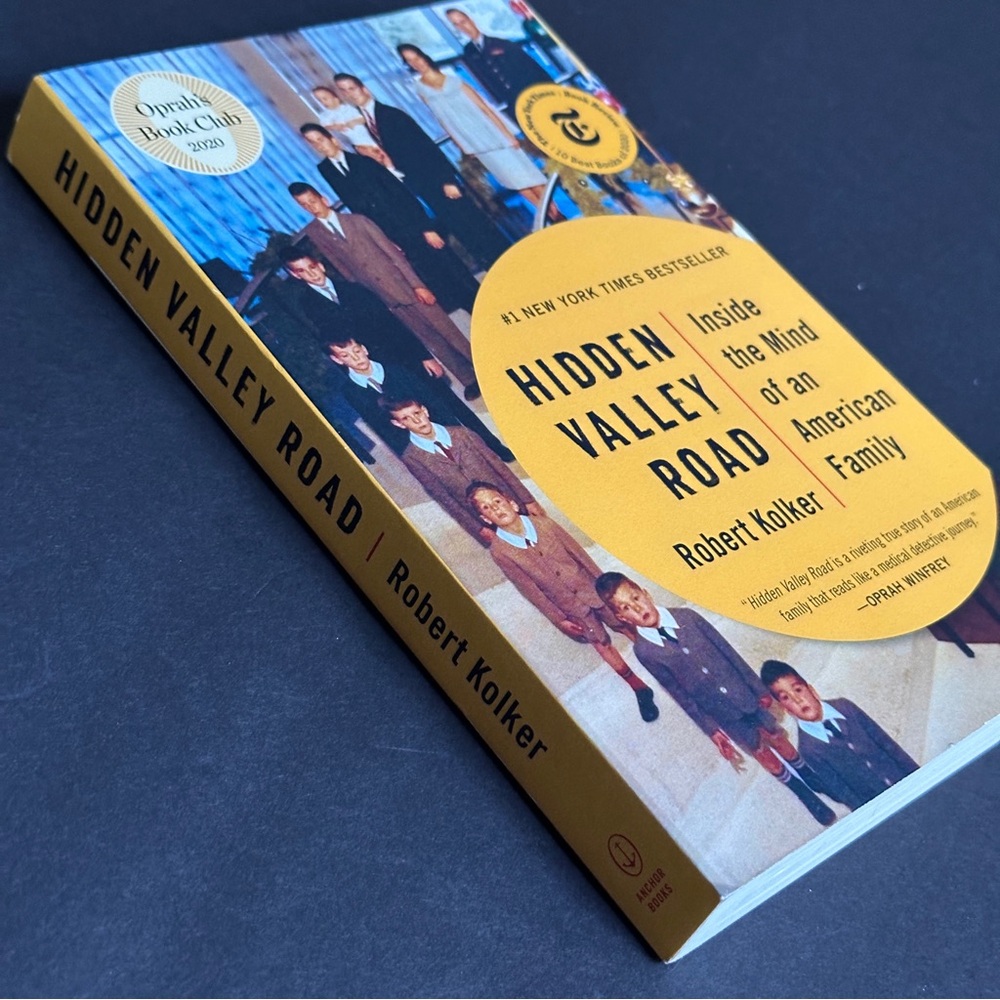 Hidden Valley Road by Robert Kolker | Non-fiction, Psychology | Paperback Book - Picture 3 of 9